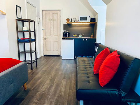 The Loft @ Denver - Redcliffe Tourism 3