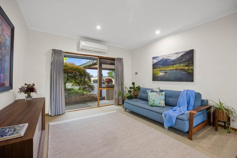 The Nook - Redcliffe Tourism 1