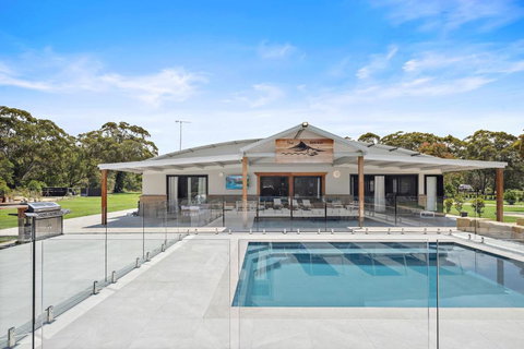 The Retreat - Redcliffe Tourism 0