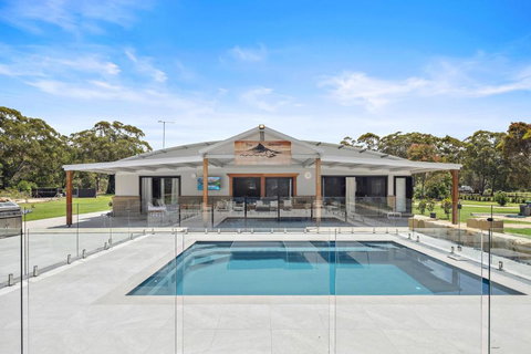 The Retreat - Redcliffe Tourism 1