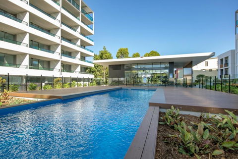Waters Edge Apartments - Redcliffe Tourism 0