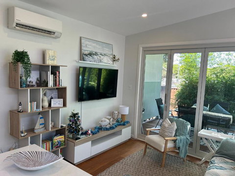 Woonona Family Beach Villa 2 Bedroom Brand New - Redcliffe Tourism 3