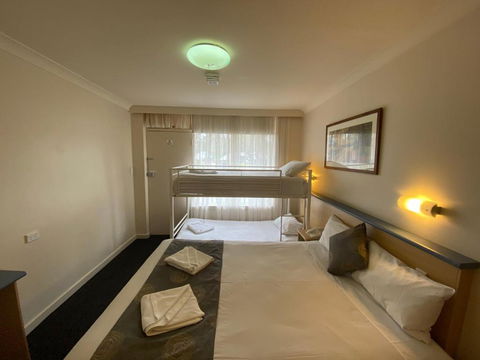 Welcome Inn 277 - Redcliffe Tourism 2