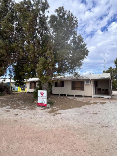 Wildsights Beach Units - Redcliffe Tourism 2