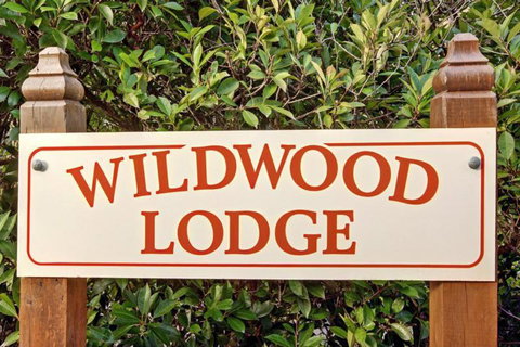 Wildwood Lodge - Redcliffe Tourism 1