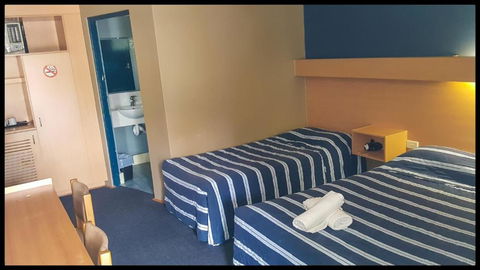 Windsor Motel - Redcliffe Tourism 1