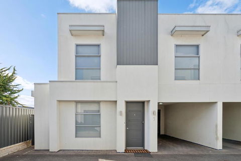 West Croydon Condo - Redcliffe Tourism 0