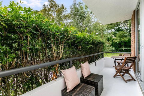 YNG03 - Cremorne - Young Street - Redcliffe Tourism 1