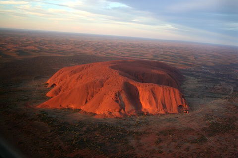 Scenic Flight: Uluru & Kata Tjuta - Redcliffe Tourism 5