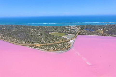 70-minute Pink Lake Scenic Flight - Redcliffe Tourism 2