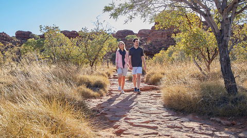 Kings Canyon Guided Rim Walk - Redcliffe Tourism 4