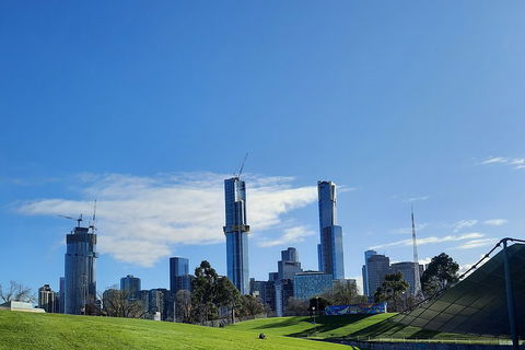 Guided Walking Tour Of Melbourne Yarra River - Redcliffe Tourism 2