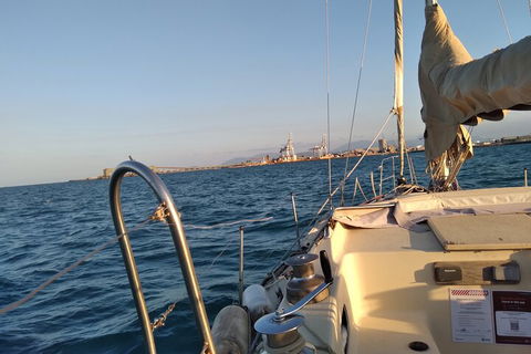 Townsville Small Group Early Morning Sailing Cruise Boat Tour Charter Hire - Redcliffe Tourism 2