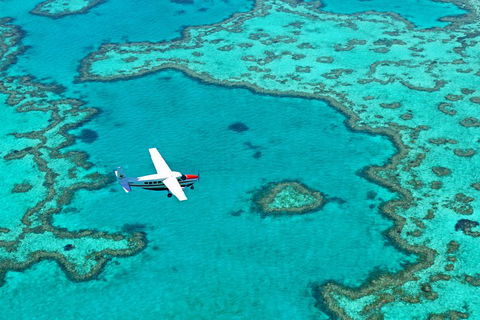Reef And Island Scenic Flight From Airlie Beach - Redcliffe Tourism 4