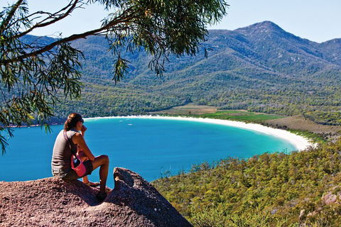 4-Day Fabulous Tasmania Tour: Wineglass Bay, Port Arthur, Devils & Bruny Island - Redcliffe Tourism 2
