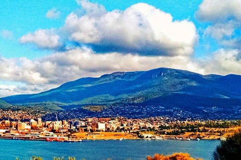 Hobart Half-Day Sightseeing Coach Tram Tour - Redcliffe Tourism 2
