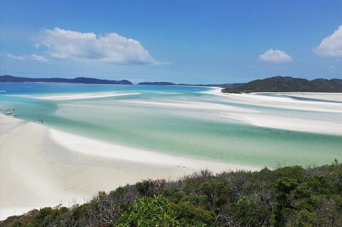 2-Night Whitsundays Sailing Cruise Incl. Whitehaven Beach & Great Barrier Reef - Redcliffe Tourism 1