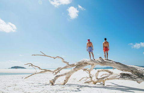 Whitehaven Beach And Hill Inlet Chill And Grill - Redcliffe Tourism 5