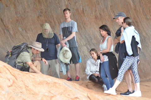 Uluru Small Group Tour Including Sunset - Redcliffe Tourism 2
