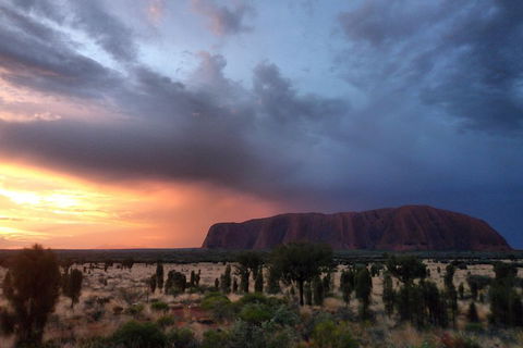 Uluru Small Group Tour Including Sunset - Redcliffe Tourism 4