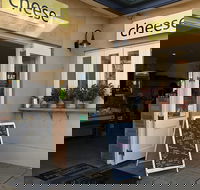 Small Group Adelaide Hills and Hahndorf Hideaway Tour from Adelaide - Redcliffe Tourism