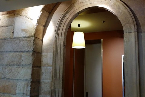 Around The Square Adelaide Walking Tour - Redcliffe Tourism 0