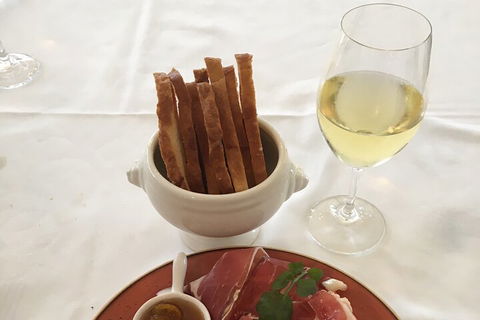 Personalised, All-inclusive Day Tours Of The Hunter Valleys Finest Venues - Redcliffe Tourism 2